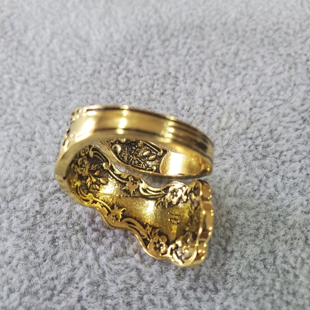 🔥Last One🔥Engraved Gold Spoon Ring - Picture 7 of 8